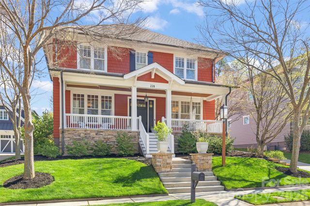 228 Wendover Hill Court, Charlotte, NC 28211
