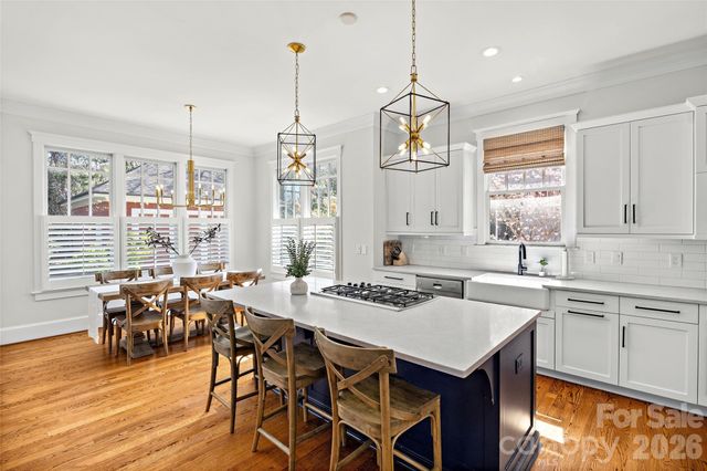 228 Wendover Hill Court, Charlotte, NC 28211