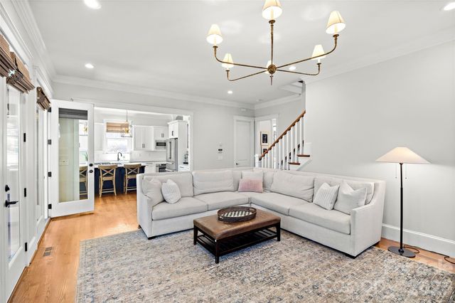 228 Wendover Hill Court, Charlotte, NC 28211