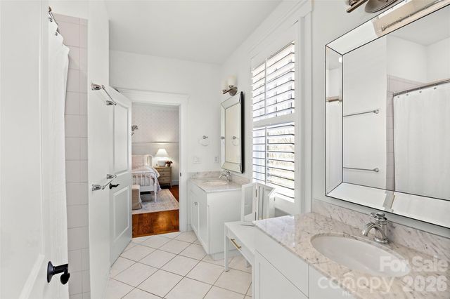 228 Wendover Hill Court, Charlotte, NC 28211