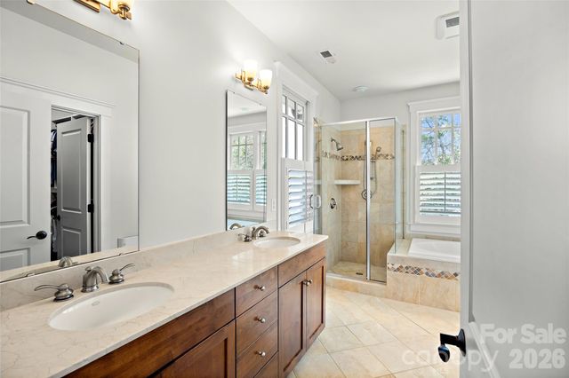 228 Wendover Hill Court, Charlotte, NC 28211