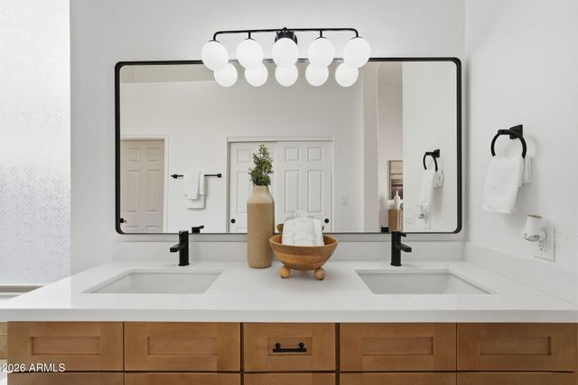 15221 S 47TH Way, Phoenix, AZ 85044