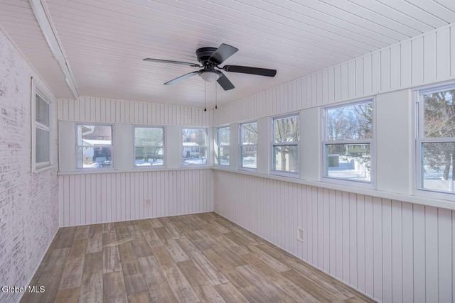 17 Benjamin Lane, Colonie, NY 12205