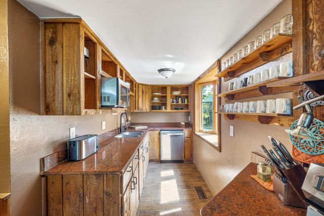 719 Easy Street, Noel, MO 64854