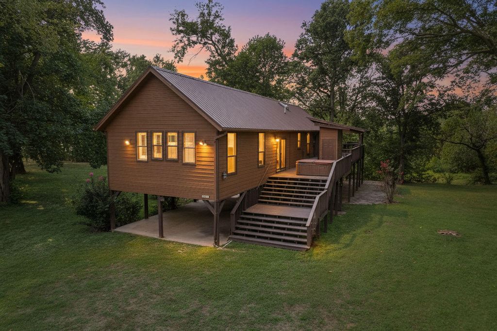 719 Easy Street, Noel, MO 64854