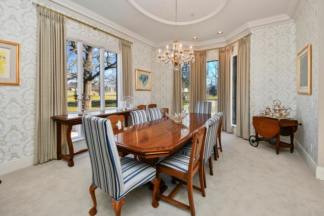 3935 E Eaglescliffe Drive, Springfield, MO 65809