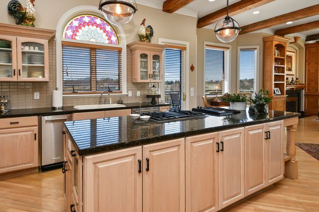 3935 E Eaglescliffe Drive, Springfield, MO 65809