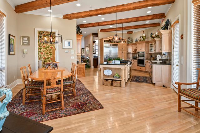 3935 E Eaglescliffe Drive, Springfield, MO 65809