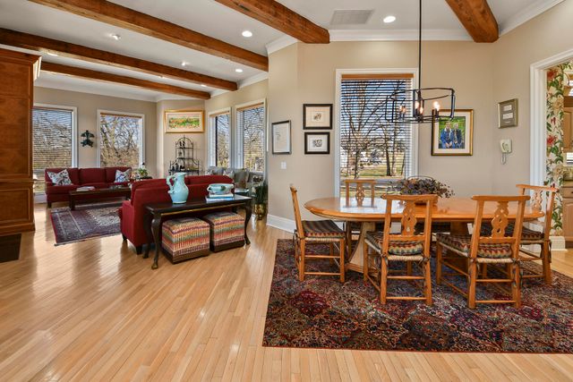 3935 E Eaglescliffe Drive, Springfield, MO 65809