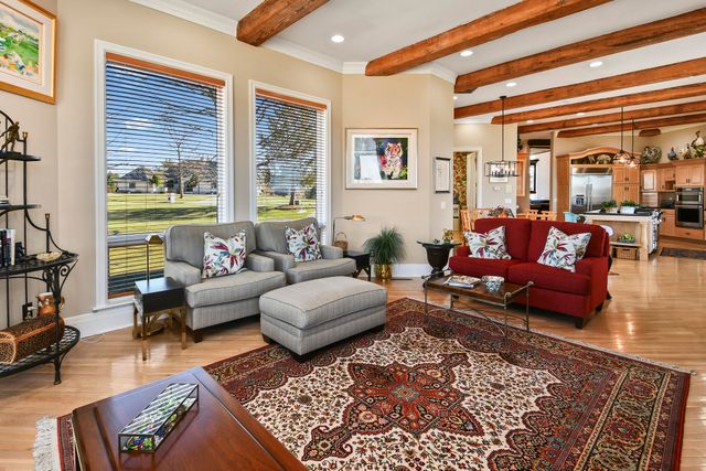 3935 E Eaglescliffe Drive, Springfield, MO 65809