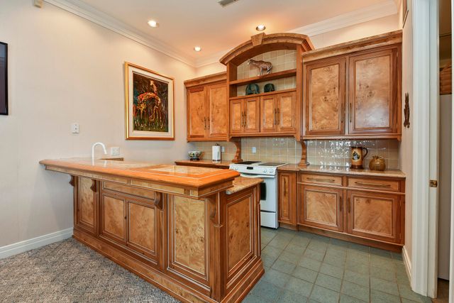 3935 E Eaglescliffe Drive, Springfield, MO 65809