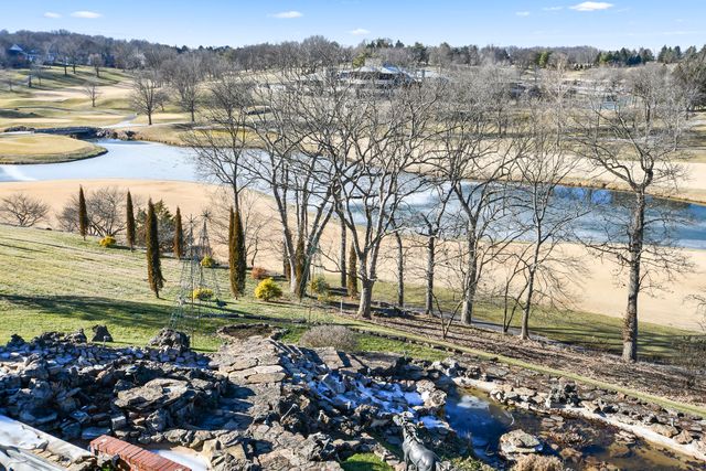 3935 E Eaglescliffe Drive, Springfield, MO 65809