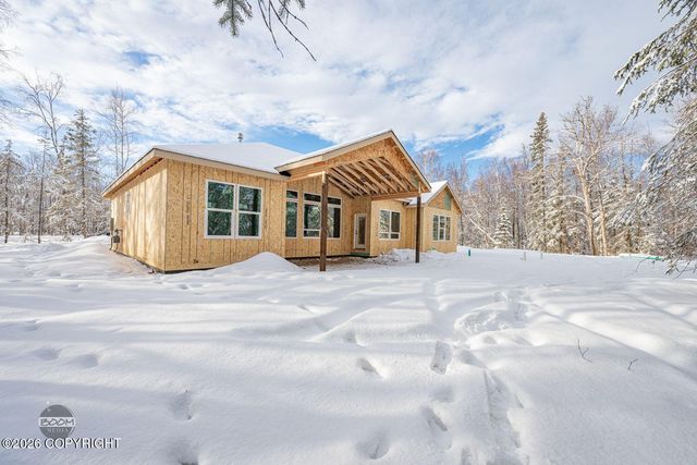 2071 W Cameron Drive, Wasilla, AK 99654