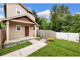 519 Ne 2ND St, Battle Ground, WA 98604