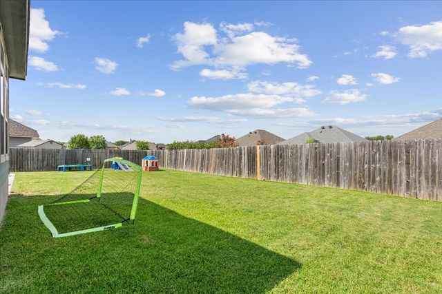 10856 Burnham Drive, Waco, TX 76708