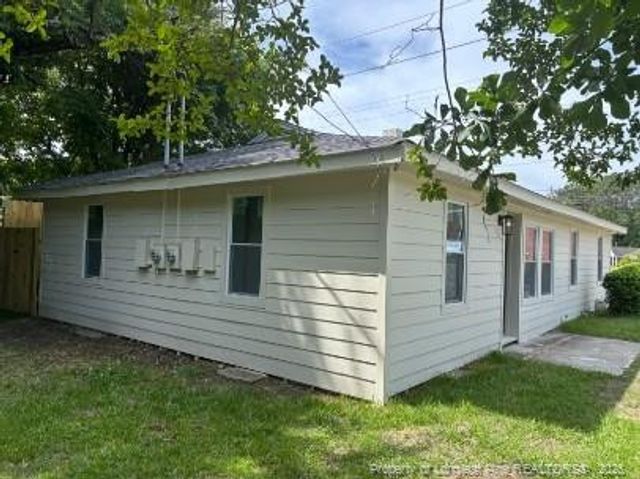 2212 Murchison Road B, Fayetteville, NC 28301