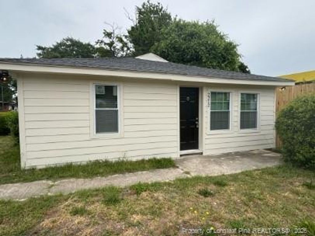2212 Murchison Road B, Fayetteville, NC 28301