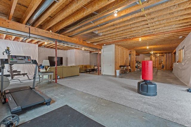 53785 Blue Lake Drive, Elkhart, IN 46514