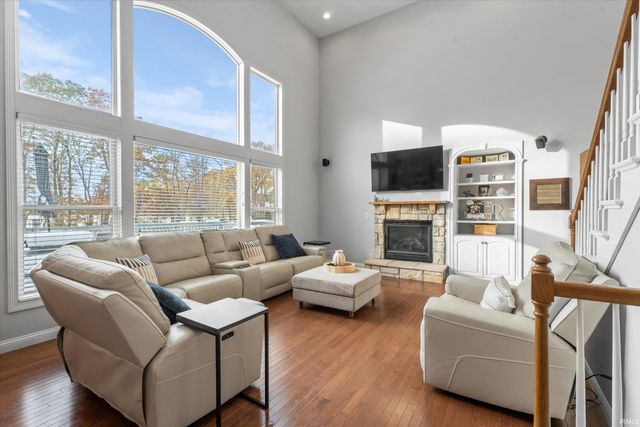 53785 Blue Lake Drive, Elkhart, IN 46514