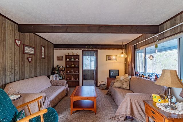 467 Waggoner Riffle Road, Lynx, OH 45693