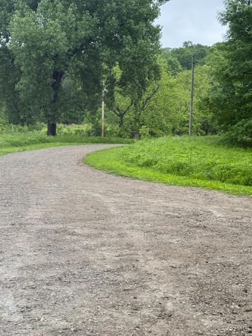 467 Waggoner Riffle Road, Lynx, OH 45693