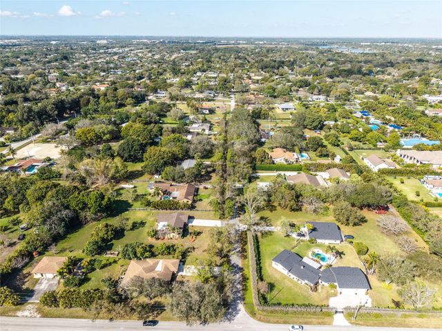 13630 SW 24th Street, Davie, FL 33325