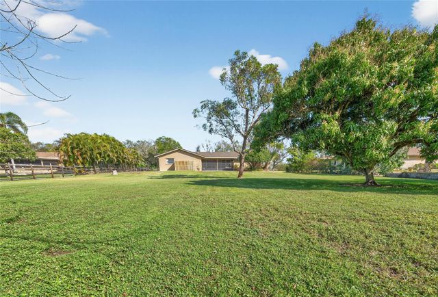 13630 SW 24th Street, Davie, FL 33325