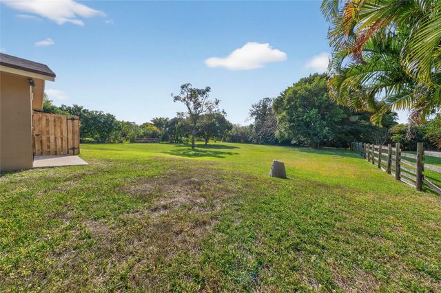 13630 SW 24th Street, Davie, FL 33325