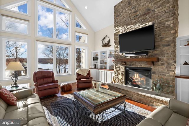 95 OLIVE BRANCH CT, Bumpass, VA 23024