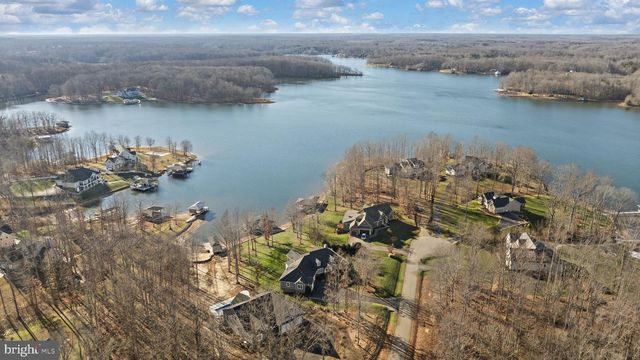 95 OLIVE BRANCH CT, Bumpass, VA 23024