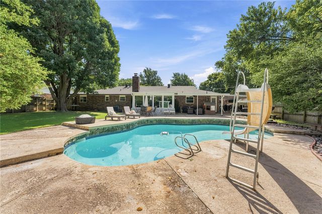 2304 Christine Street, Springdale, AR 72762