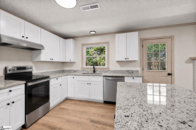 2409 Villa Court, Anderson, SC 29621