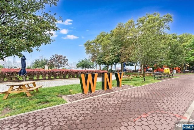 6050 E Kennedy Boulevard 15G, West New York, NJ 07093
