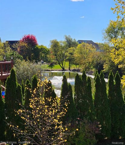 3681 High Grove Way, Lake Orion, MI 48360