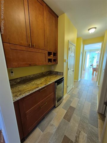 3681 High Grove Way, Lake Orion, MI 48360