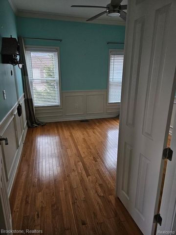 3681 High Grove Way, Lake Orion, MI 48360