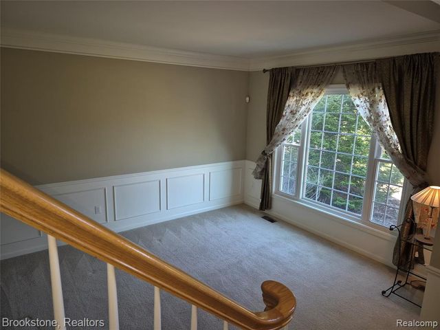 3681 High Grove Way, Lake Orion, MI 48360