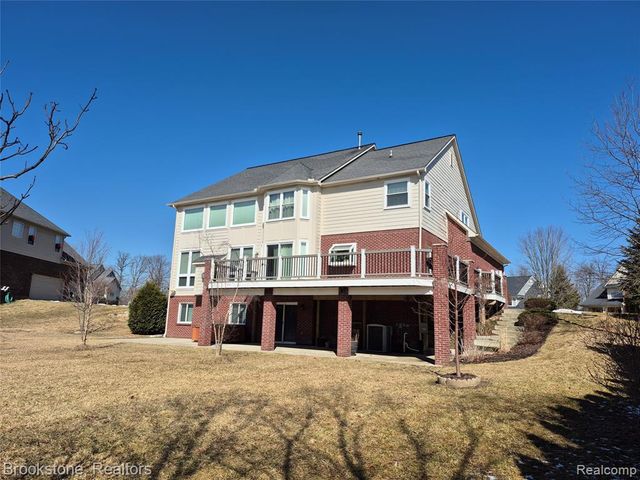 3681 High Grove Way, Lake Orion, MI 48360