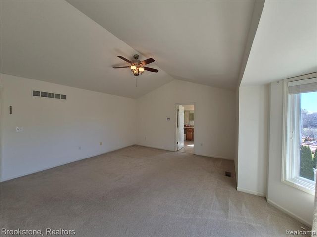 3681 High Grove Way, Lake Orion, MI 48360