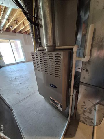 3681 High Grove Way, Lake Orion, MI 48360