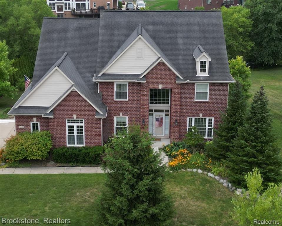 3681 High Grove Way, Lake Orion, MI 48360