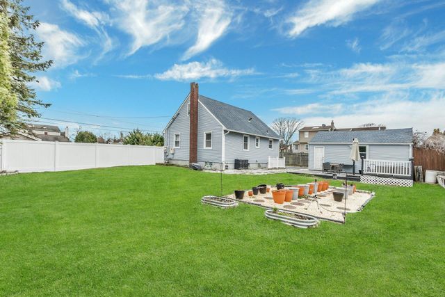 1124 14th Street, West Babylon, NY 11704