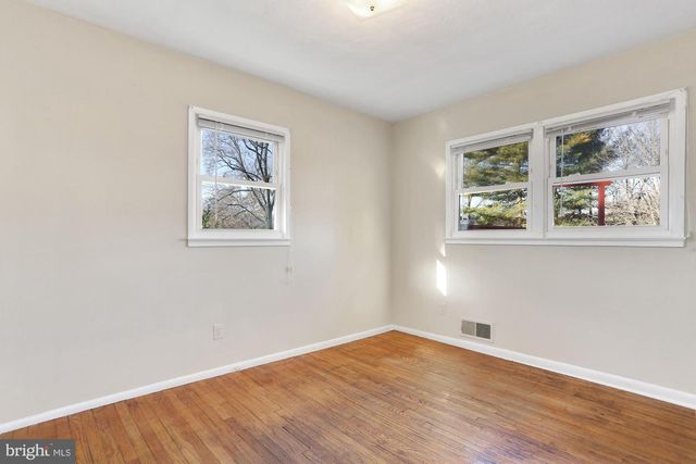 2032 GREENWICH ST, Falls Church, VA 22043