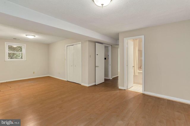 2032 GREENWICH ST, Falls Church, VA 22043