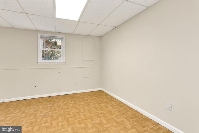 2032 GREENWICH ST, Falls Church, VA 22043