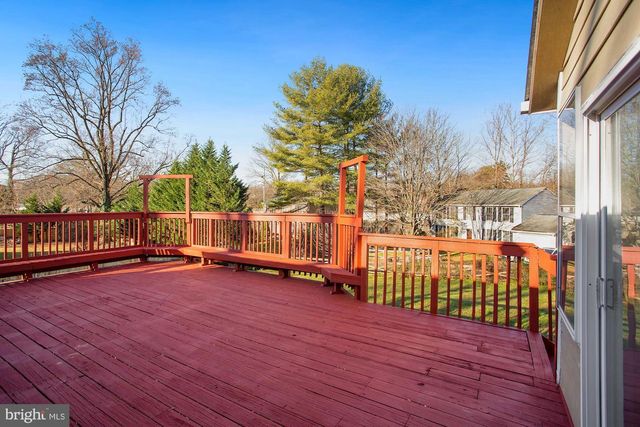 2032 GREENWICH ST, Falls Church, VA 22043