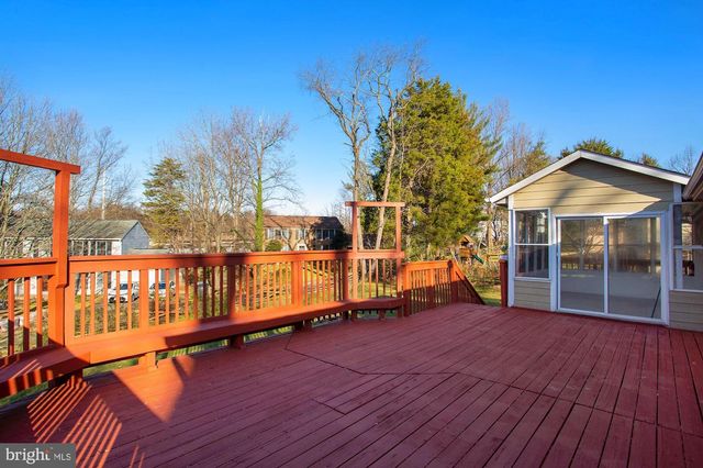 2032 GREENWICH ST, Falls Church, VA 22043