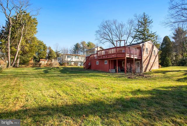 2032 GREENWICH ST, Falls Church, VA 22043