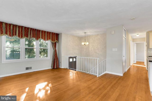 2032 GREENWICH ST, Falls Church, VA 22043