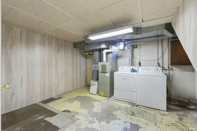 6033 Aragon Drive, Fort Wayne, IN 46818